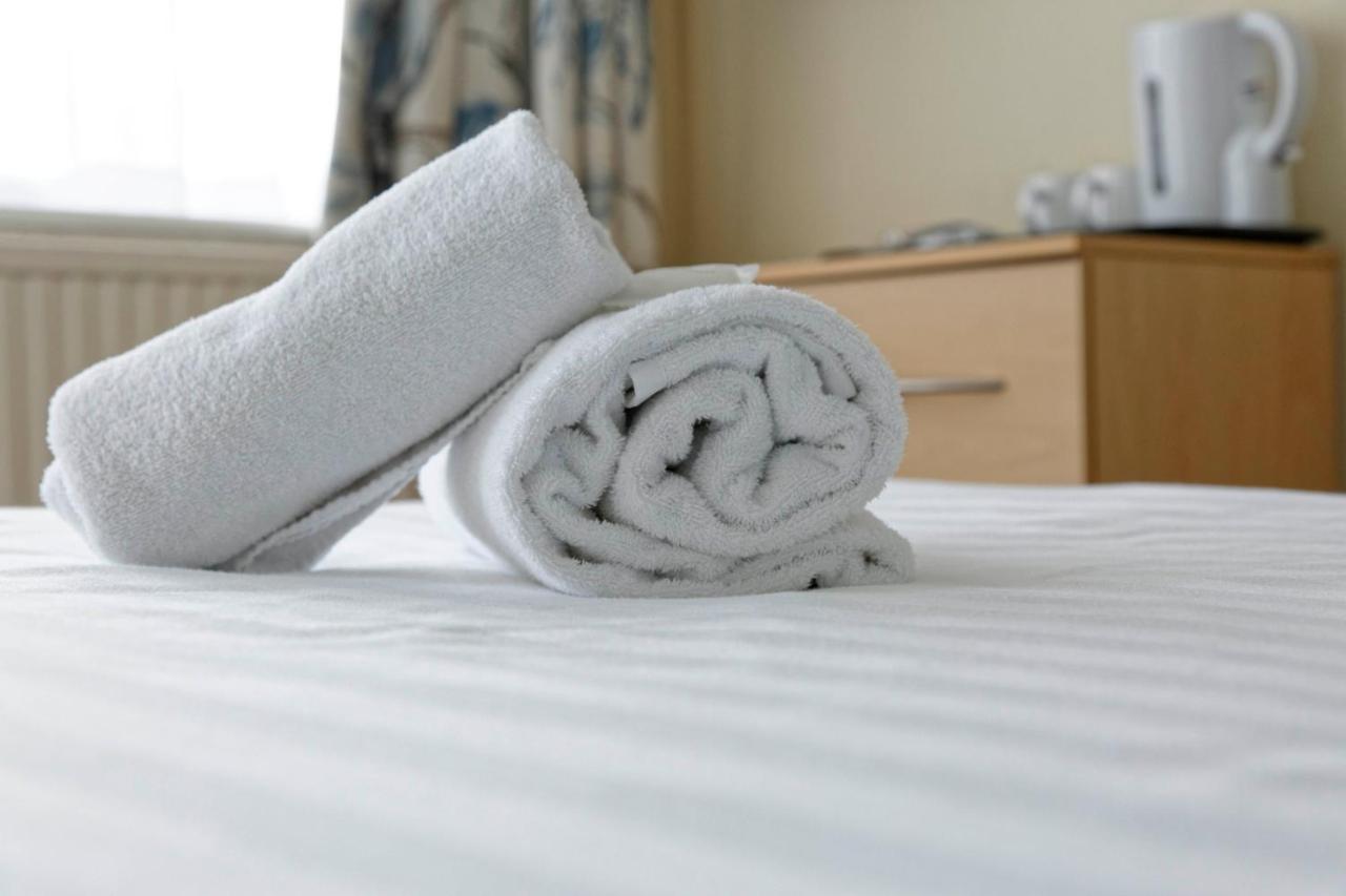 Sand Bay Holiday Village - Adults Only Уэстон-сьюпер-Мэр Экстерьер фото