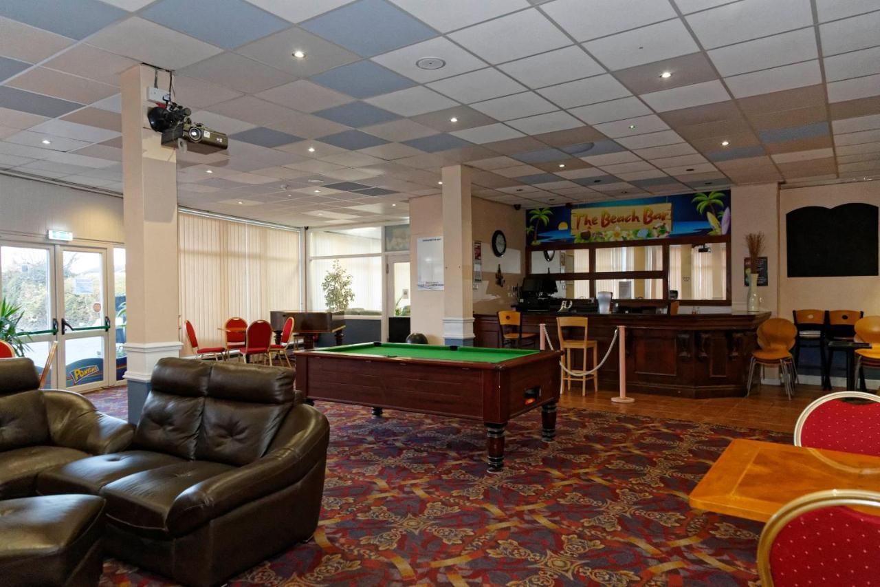 Sand Bay Holiday Village - Adults Only Уэстон-сьюпер-Мэр Экстерьер фото