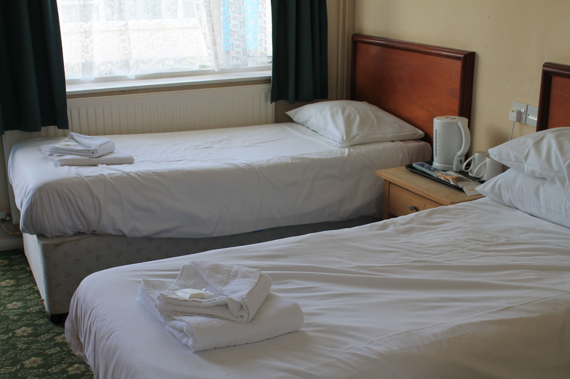 Sand Bay Holiday Village - Adults Only Уэстон-сьюпер-Мэр Экстерьер фото