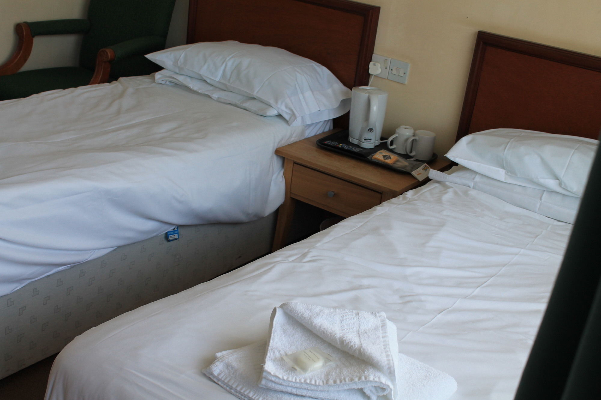 Sand Bay Holiday Village - Adults Only Уэстон-сьюпер-Мэр Экстерьер фото